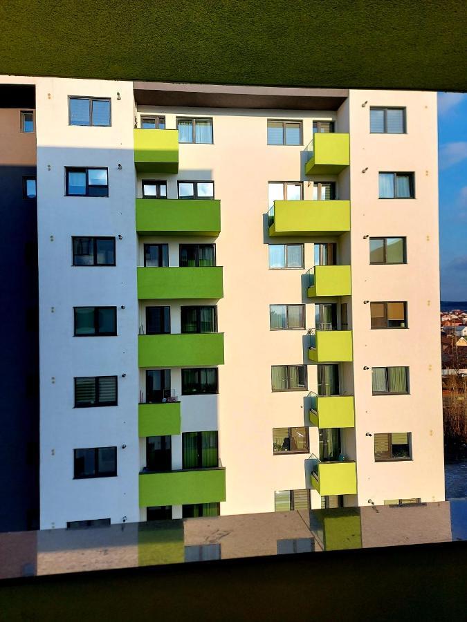 קריובה Black&White Suites מראה חיצוני תמונה